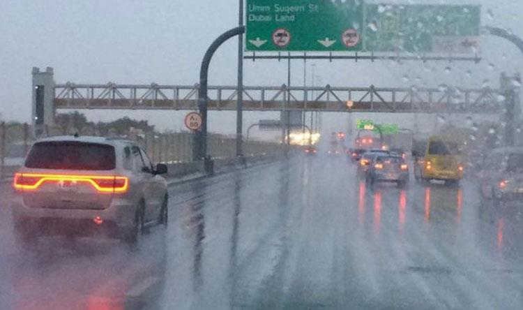 أمطار غزيرة في الإمارات.