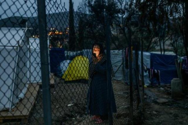 اليونان ستغلق أكبر ثلاثة مخيمات للمهاجرين