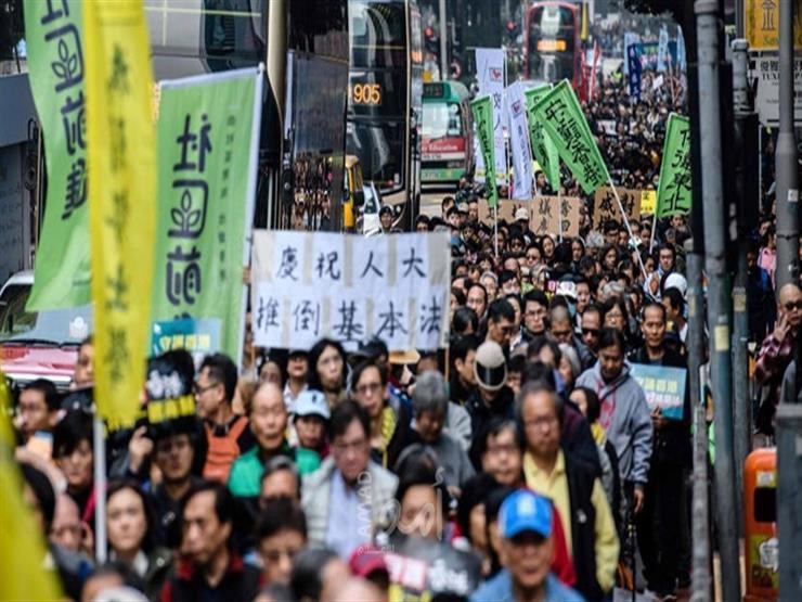 خروج الآلاف في مسيرة بهونج كونج 
