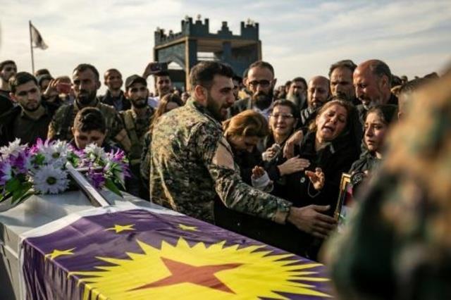 المقاتلون الأكراد