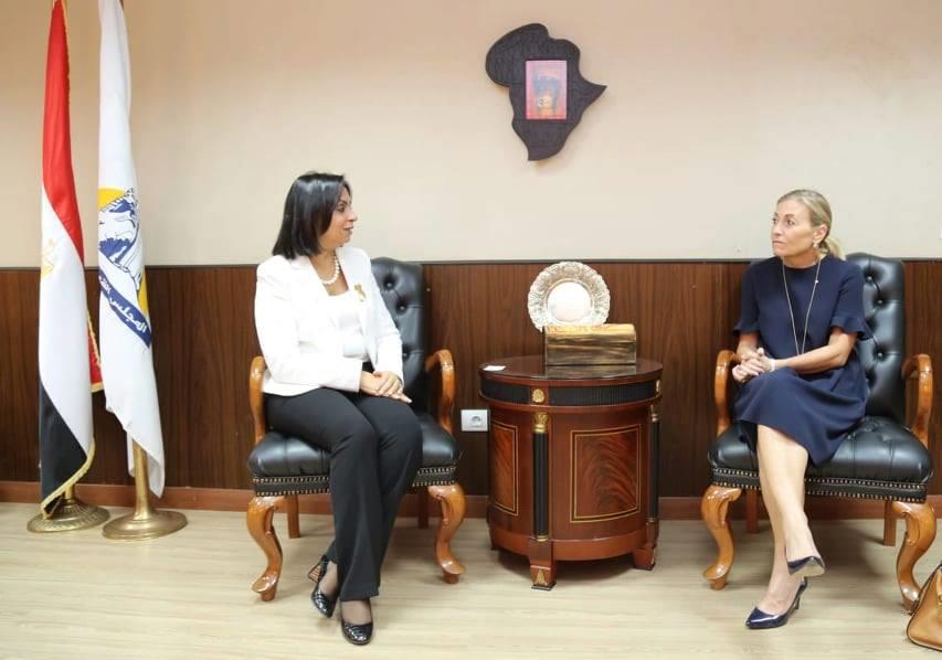 الدكتورة مايا مرسي ولينا ناتاشا ليند سفيرة النرويج