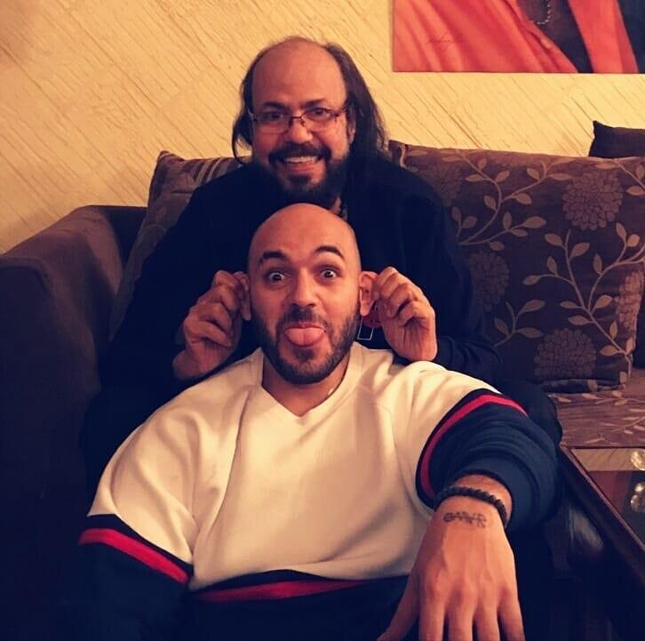 طلعت زكريا وابنه