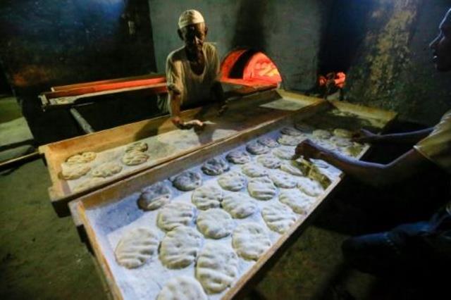 مخبز في عطبرة مهد الثورة السودانية