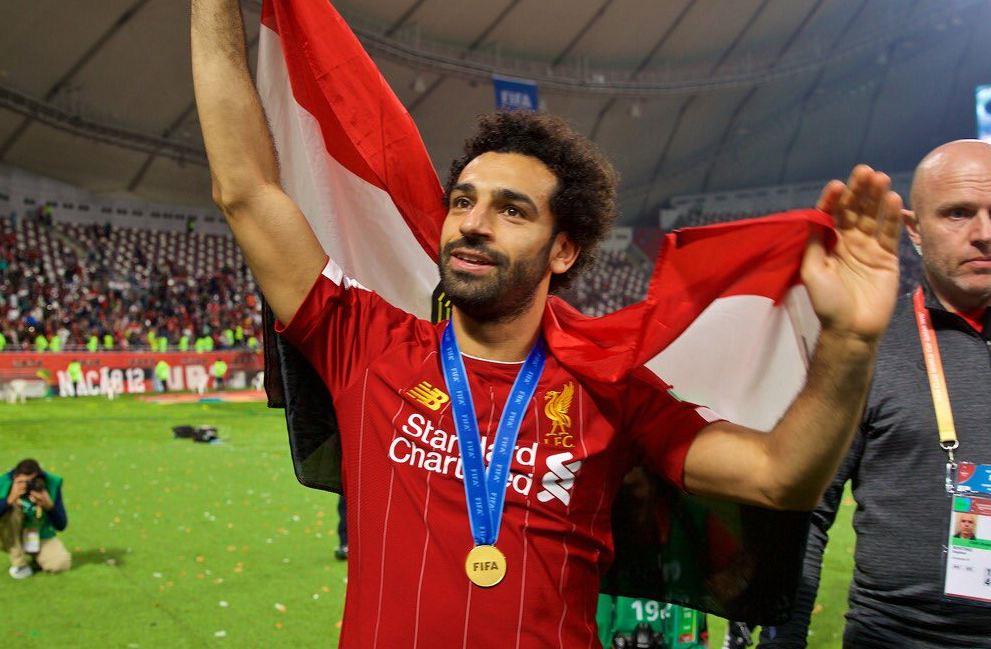 محمد صلاح نجم ليفربول بعلم مصر