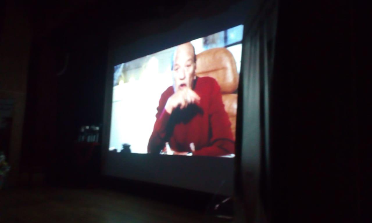 عرض فيلم القشاش