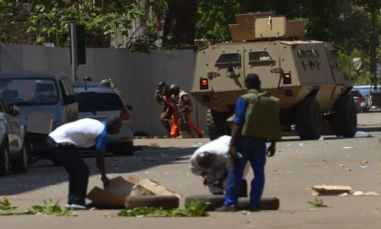 مقتل 42 شخصا على الأقل في هجوم إرهابي ببوركينافاسو