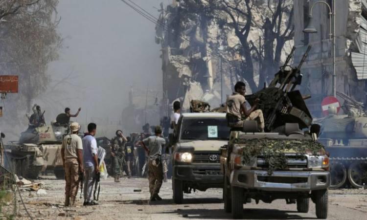 اشتباكات عنيفة بين الجيش الليبي والوفاق جنوب طرابل
