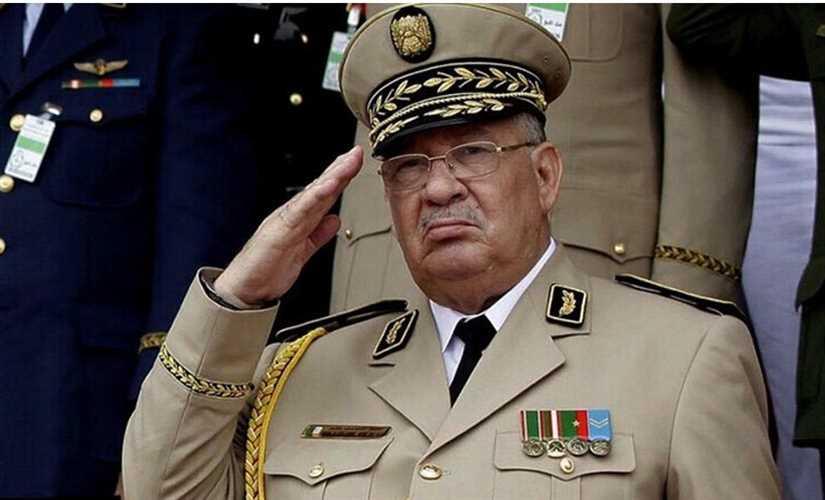 وصول جثمان رئيس الأركان الجزائري
