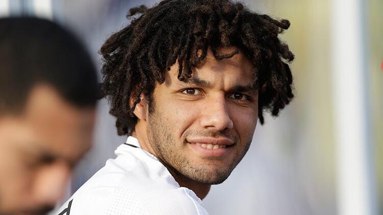 محمد النني لاعب بيشكتاش