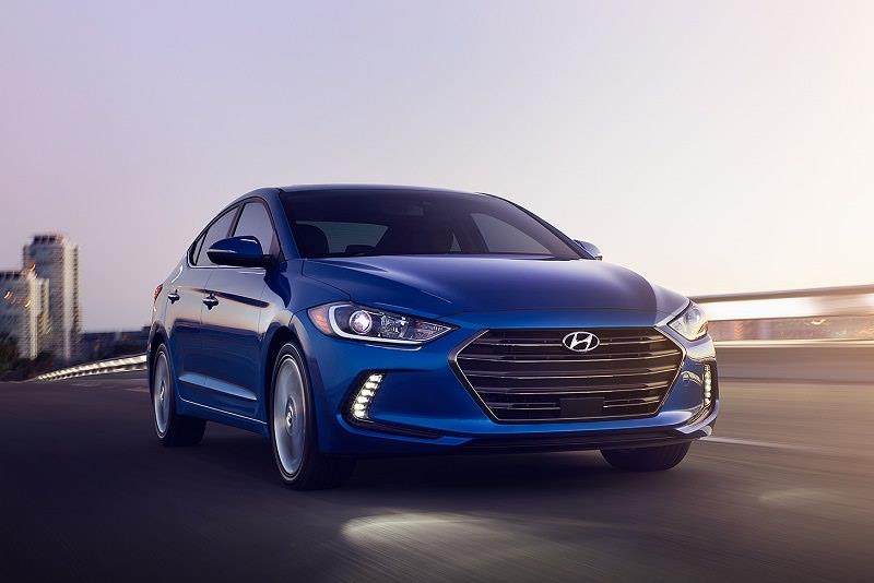 هيونداي إلنترا