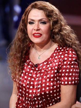 الفنانة لوسي