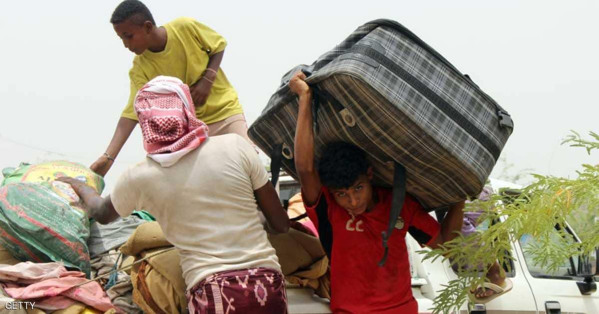 مئات العائلات نزحة من حجة بسبب قصف الحوثيين