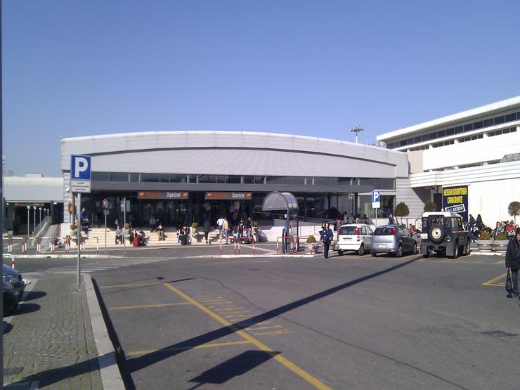 مطار روما شيامبينو