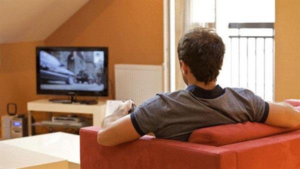 دراسة: مشاهدة التلفاز يسبب هذا النوع من السرطان  