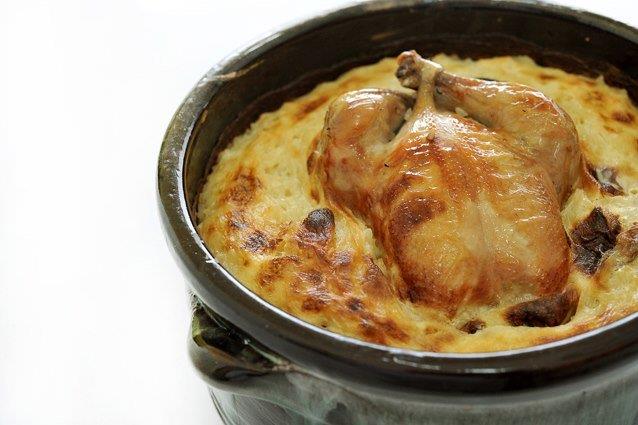  تعرف على طريقة عمل "طاجن الأرز المعمر بالفراخ" (ف