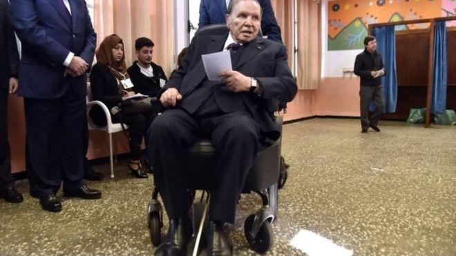 أصيب الرئيس الجزائري بجلطة دماغية عام 2013
