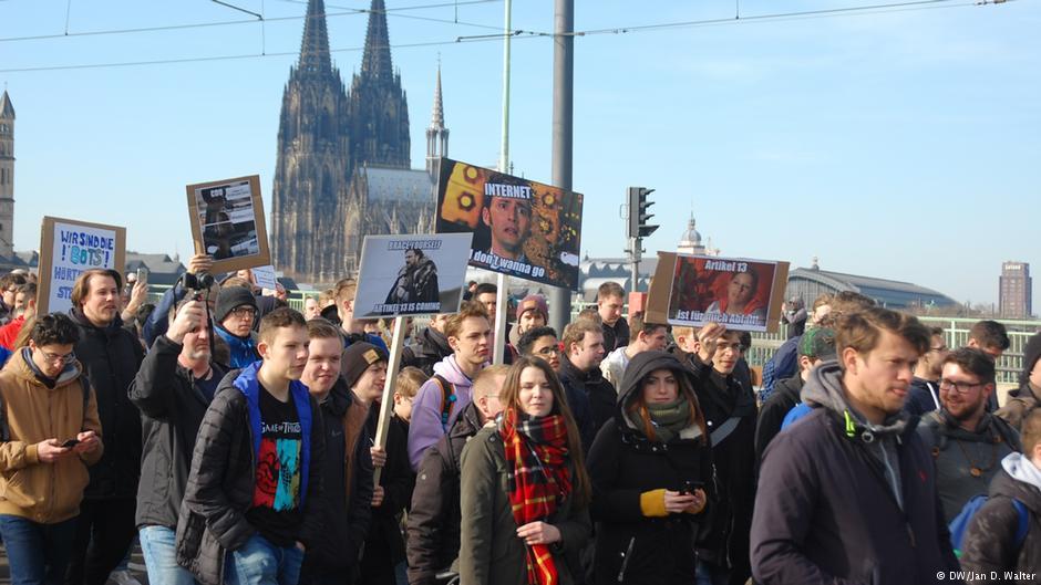 مظاهرات كولونيا.. الصورة من دويتشه فيله