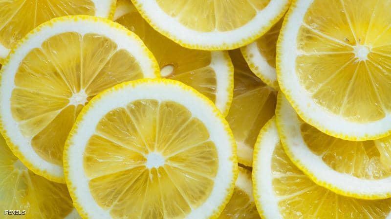 فوائد  مذهلة  لليمون.. من الشم حتى الأكل