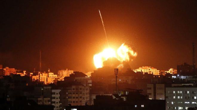 إسرائيل شنت عدة غارات جوية على أهداف في قطاع غزة