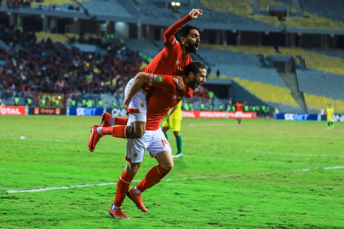حسين الشحات لاعب الأهلي