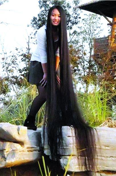 هندية صاحبة أطول شعر بالعالم