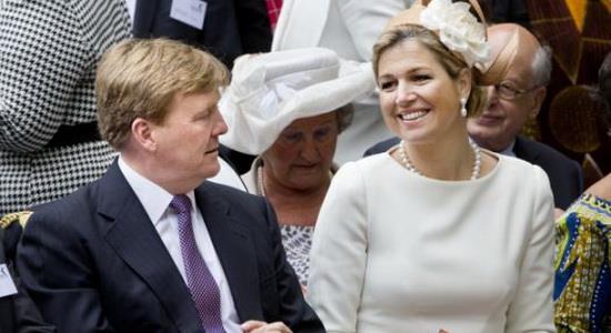ملك هولندا وزوجته 