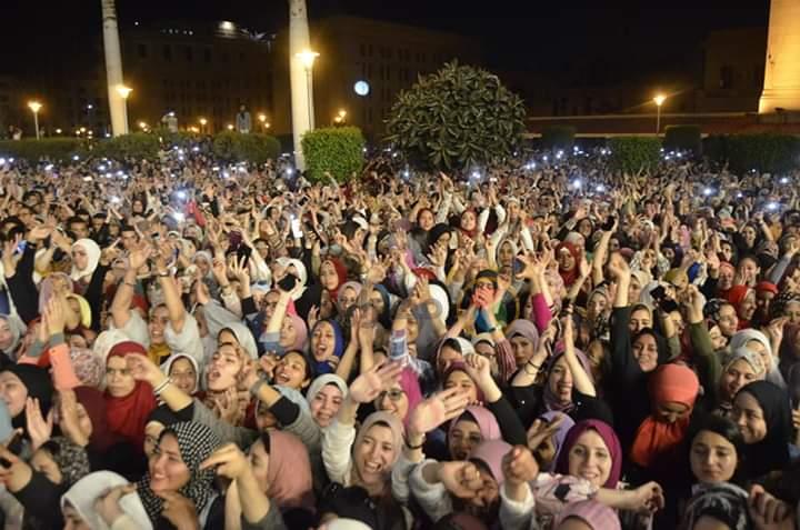 حفل حماقي بجامعة القاهرة 