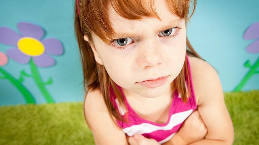 لماذا يسيء الأطفال التصرف ويعصون الأوامر