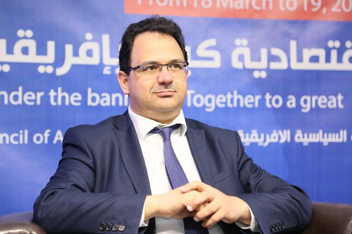 وزير الاستثمار والتعاون الدولي التونسي زياد العذار