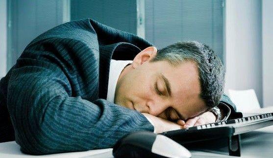 تأخير النوم 16 دقيقة فقط يدمر يومك التالي في العمل