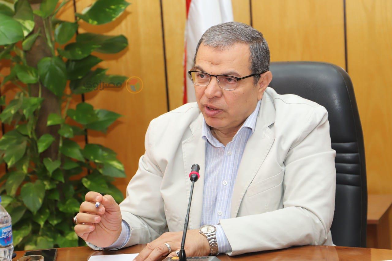 محمد سعفان وزير القوى العاملة                     