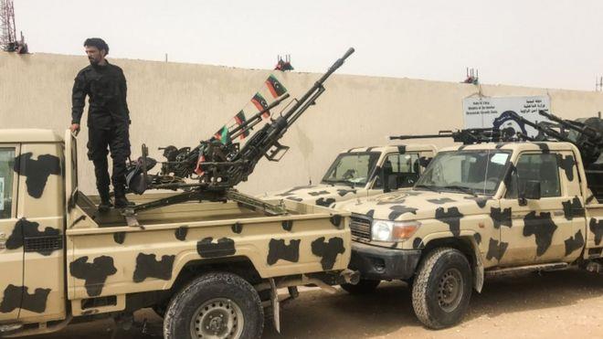 قصفت القوات الجوية الليبية مواقع لقوات خليفة حفتر