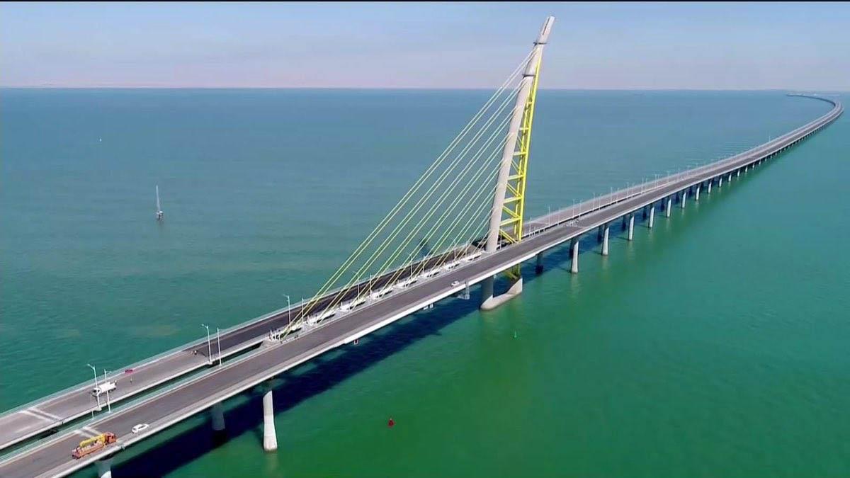 جسر الشيخ جابر الاحمد الصباح