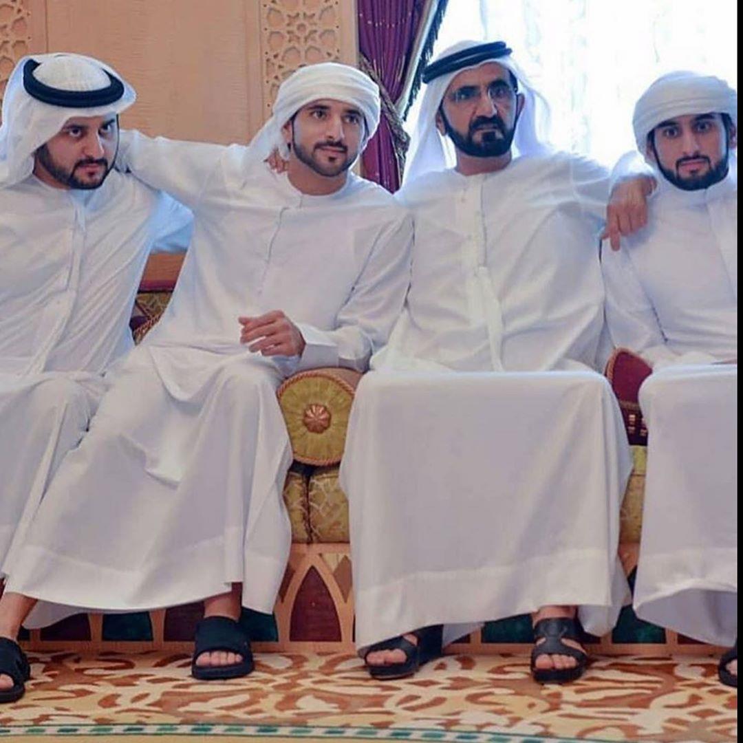 حاكم دبي وأبنائه