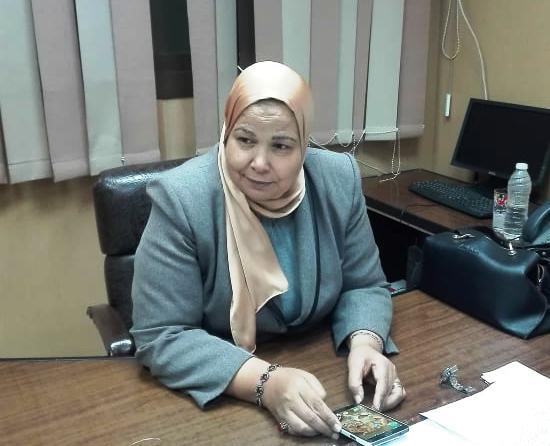 الدكتورة السيدة مشرف وكيل وزارة الصحة  بمحافظة الو