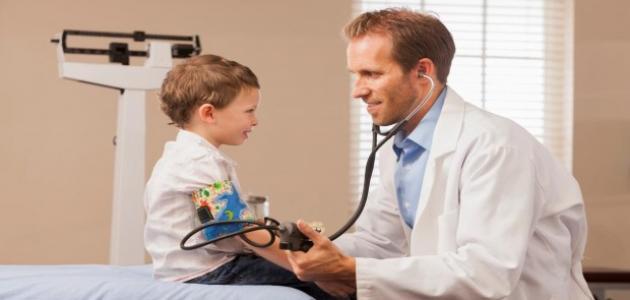 لماذا قد يصاب الأطفال بارتفاع ضغط الدم؟