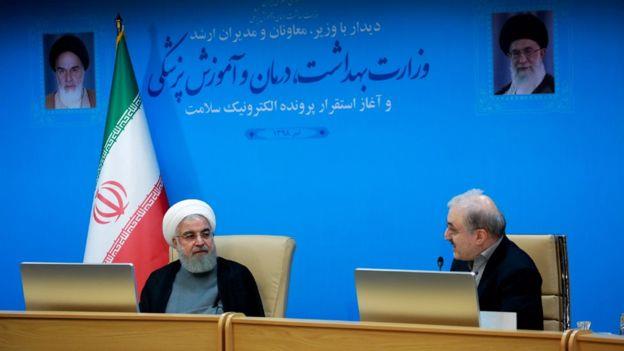 كان الرئيس روحاني يتحدث في لقاء جمعه بمسؤولين في ا