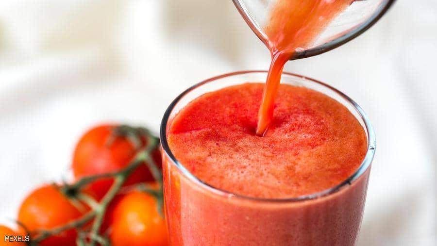 دراسة تكشف "الحقيقة المذهلة" عن عصير الطماطم والقل