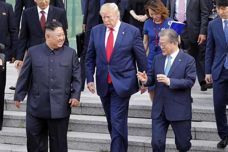 الرئيس الأمريكي دونالد ترامب و الزعيم الكوري الشما