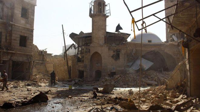 أثار قصف باستخدام البراميل المتفجرة في سوريا