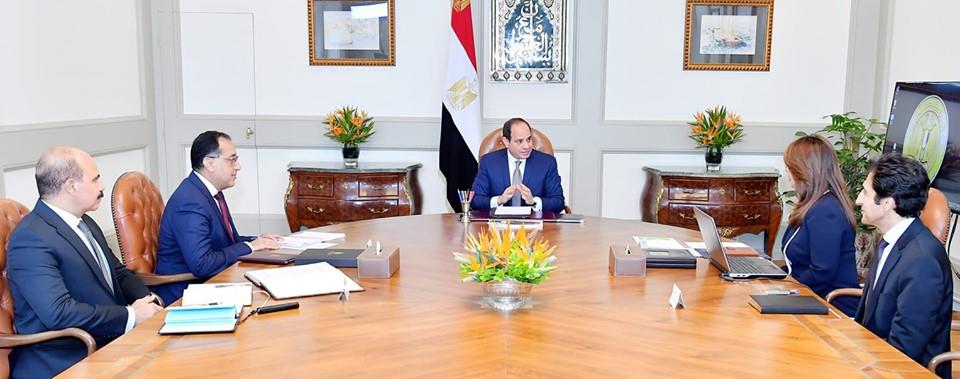 اجتماع السيسي مع رئيس الوزراء ووزيرة التضامن الاجت