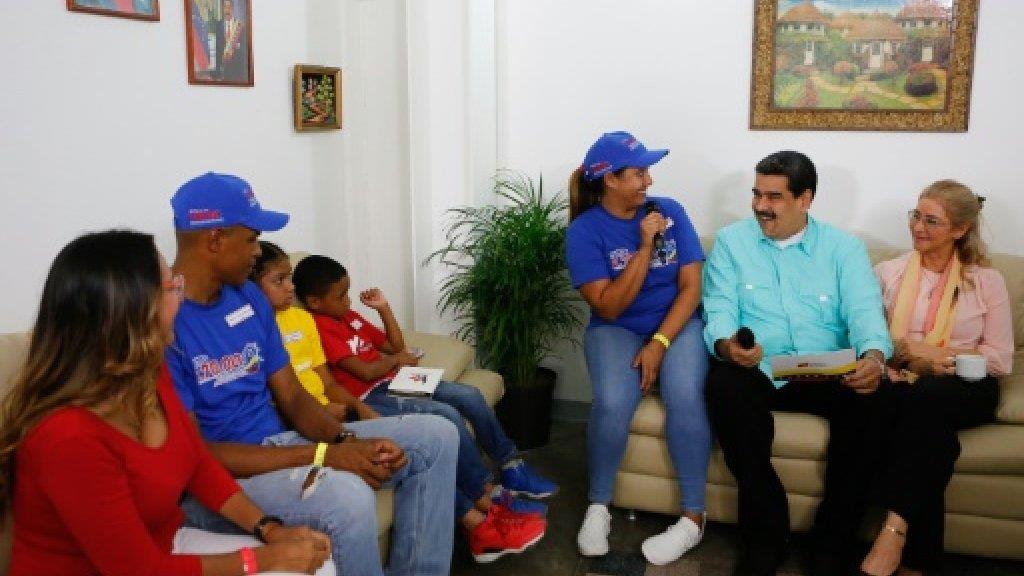 صورة نشرتها الرئاسة الفنزويلية للرئيس نيكولاس مادو