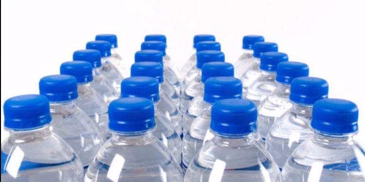 زجاجات المياه