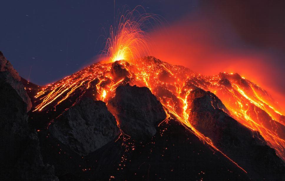 ثوران بركان-أرشيفية