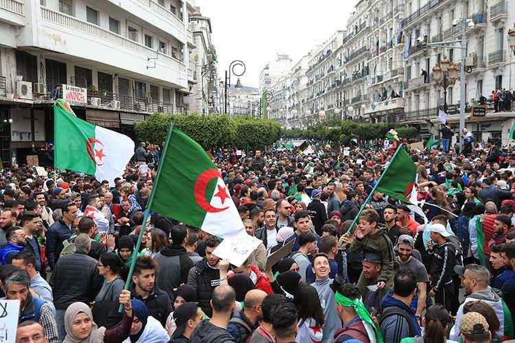 مظاهرات في الجزائر 