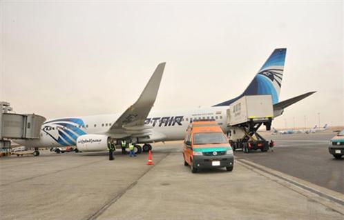 حادث تصادم بمهبط مطار القاهرة 
