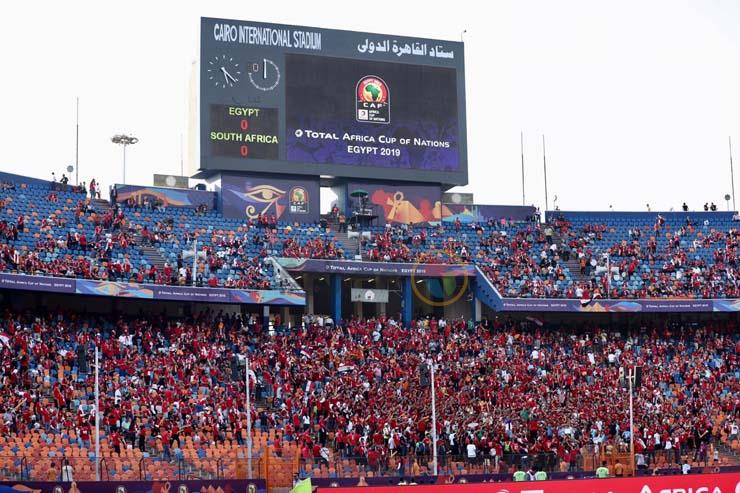 الجماهير تتوافد على ستاد القاهرة لمشاهدة مباراة ال