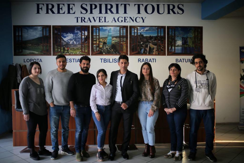 فريق عمل free spirit tours