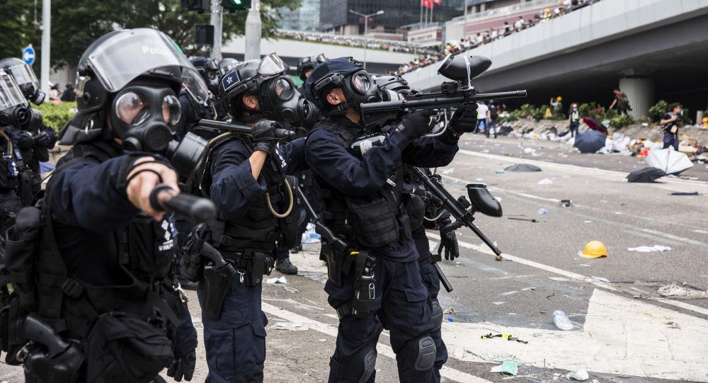 اعتقال 6 خلال احتجاجات في هونج كونج