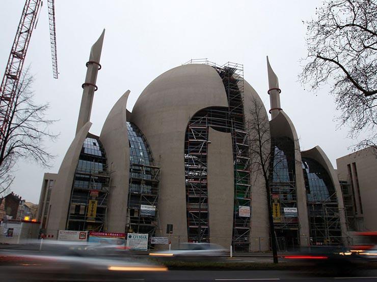 المسجد المركزي في مدينة كولونيا الألمانية